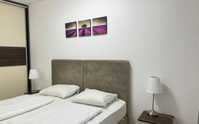 Corvin Rose Apartment Hotel