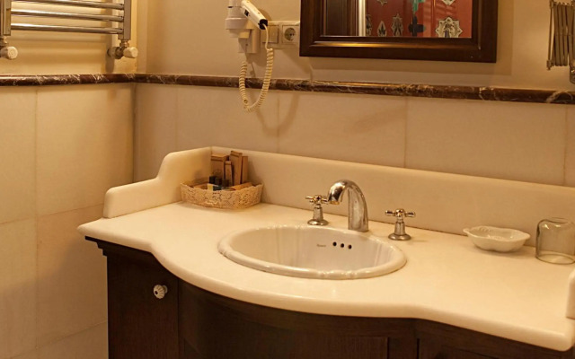 Kitapevi Special Class Hotel