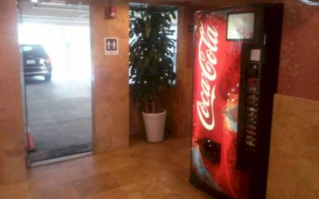 Hometel Suites