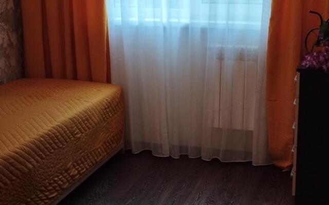 Апартаменты на проспекте Дружбы 52