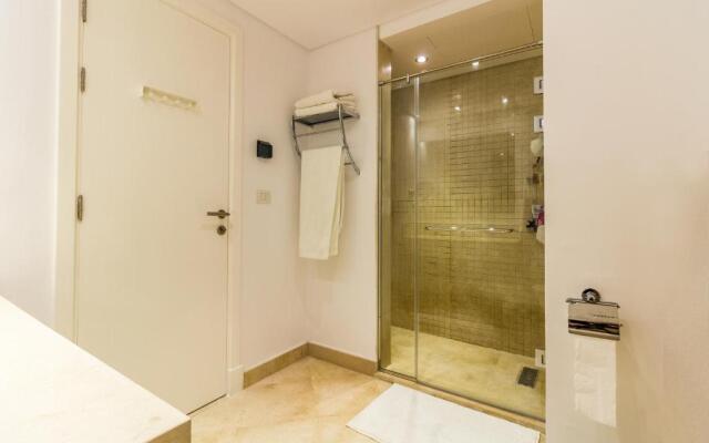 Seaview 1 BR with Beach & Pool access in Mangroovy