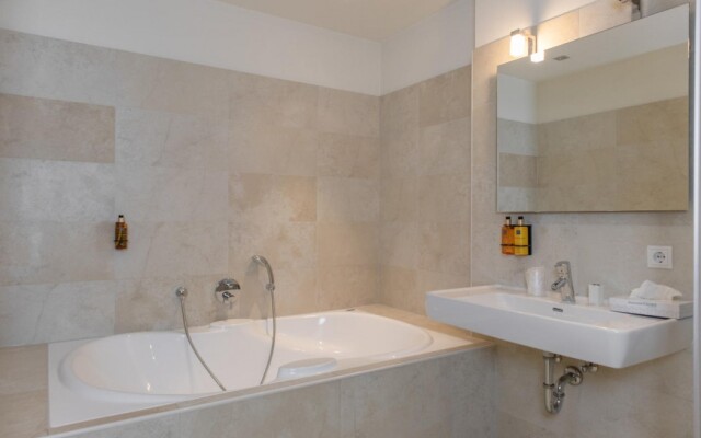Avenida Panorama Chalets by Alpin Rentals