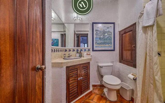Ocean View 2Br Condo-balcony-beach-pool - 310
