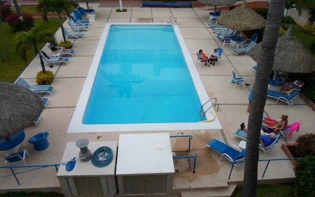 Condo Playa E