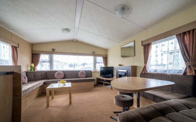 2 Bedroom Caravan in Hunstanton Dogs go Free