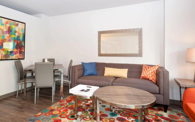 Oakwood Seattle South Lake Union