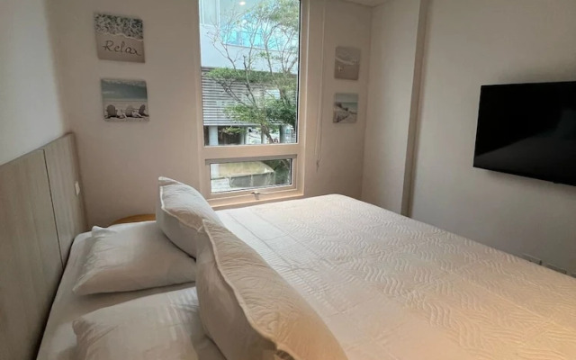 Bayside 201 Apartments