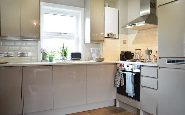 Spacious 1 Bedroom Apartment in Camberwell