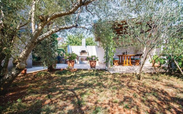 Amazing Home in Krk With Wifi and 2 Bedrooms