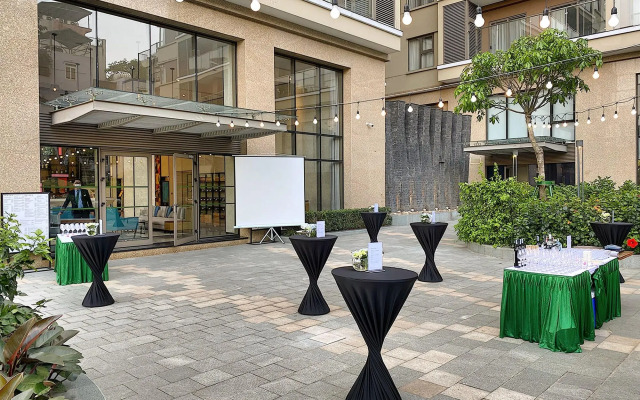 Oakwood Residence Hanoi
