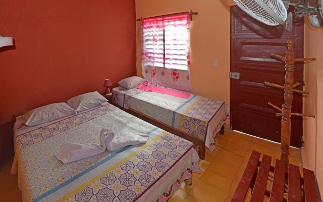 Fambyh YAL 80 Hostal Trinidad Cuba