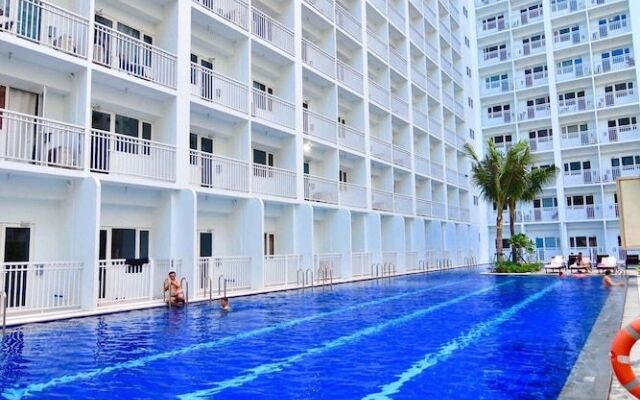 5 Star Luxury Condo Shore Residences