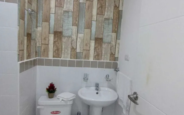 Luxurious Apartment 4to Level With Security Camera