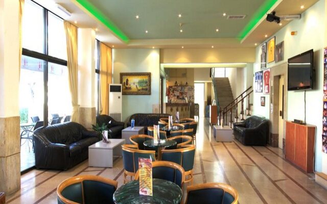 Poseidon Hotel and Apartments