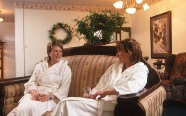 Spruce Hill Resort & Spa