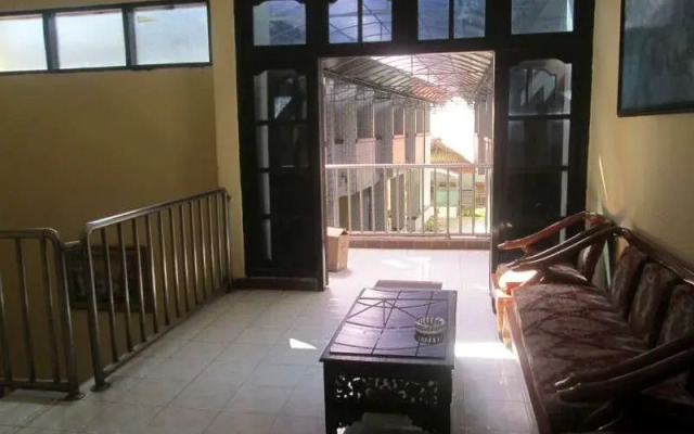 Hotel Dewi