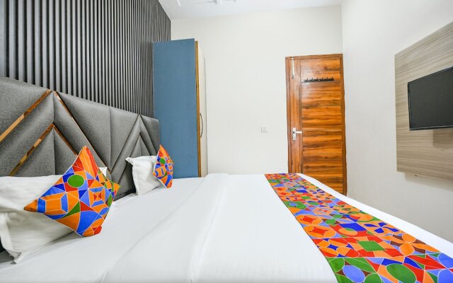 Fabhotel K9 Stay