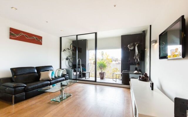 CLEO, 1BDR St.Kilda Apartment