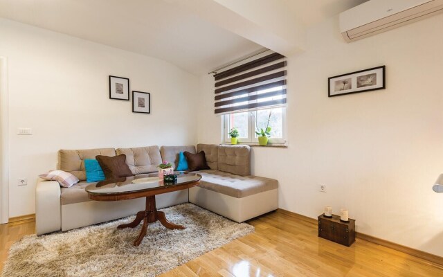 Amazing Home in Pula With Wifi and 2 Bedrooms