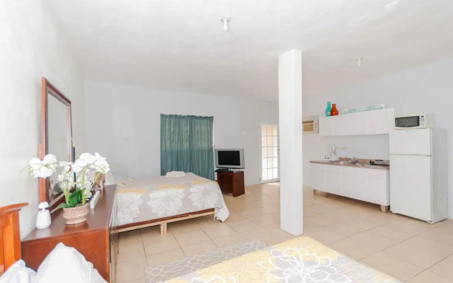 Sol del Atlantico Inn at 681 Ocean Drive