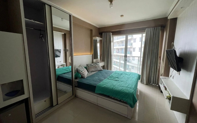 OYO 93922 Apartemen Gateway Pasteur By Sinta
