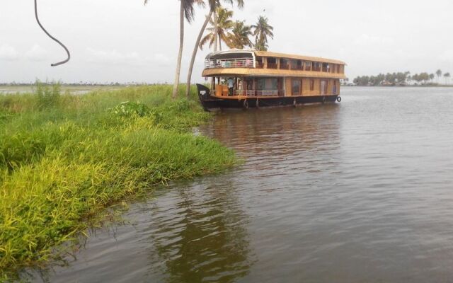 Lake India House Boats