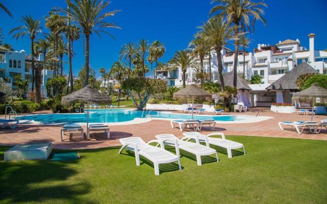 Luxury Duplex Penthouse Alcazaba Beach - RDR157