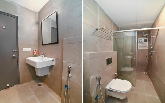 OYO Townhouse 384 N.K Hotels