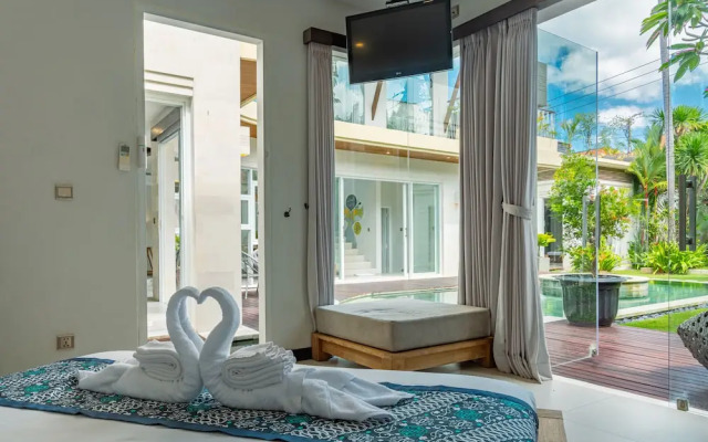 Luxury Villa K Central Seminyak