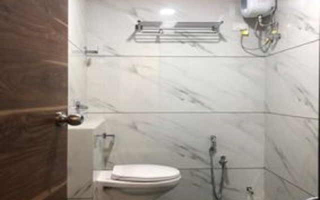 Goroomgo Central Afia Residency chennai