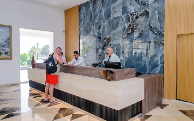 Blue Beach Golf and Spa