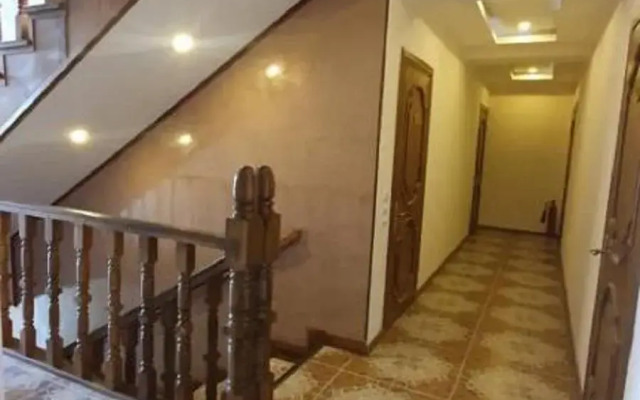 Kristall Hotel