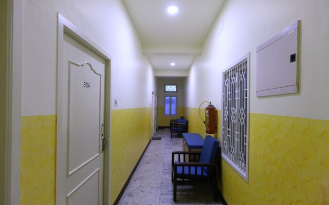 Santhi Inn by OYO Rooms