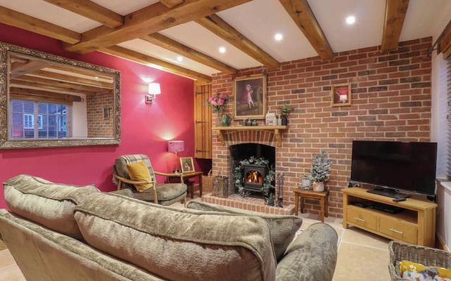 Curiosity Cottage