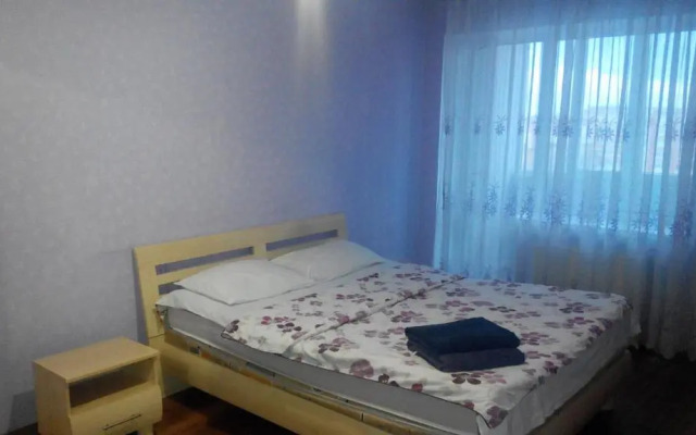 Apartment on Kravchuka 15b
