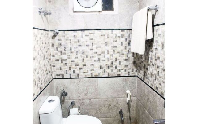 Vista Rooms At M.P Nagar