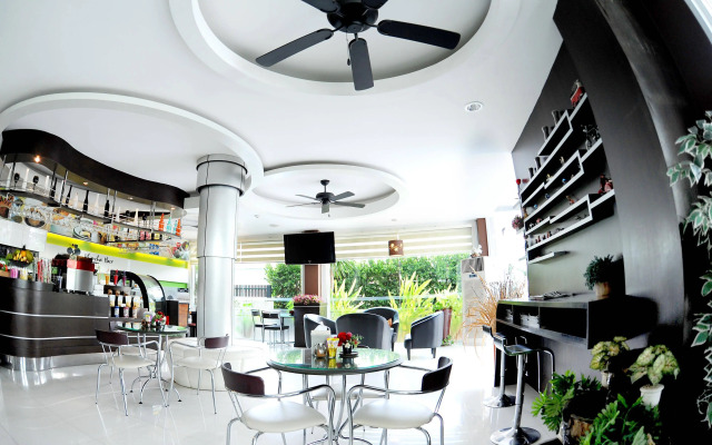 Rhienchai Place