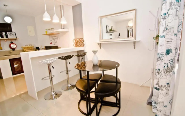 SCJ 1 Fully Furnished Home near SM Batangas