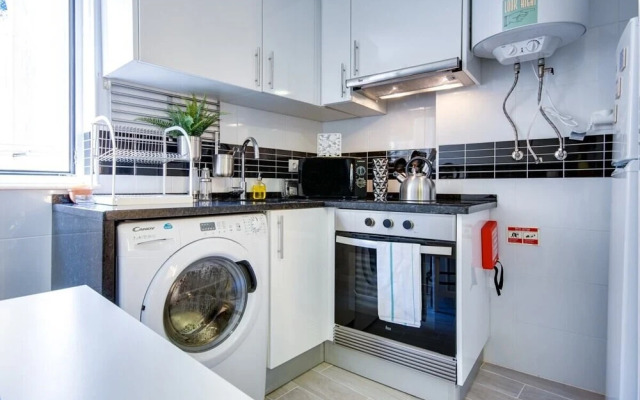 Cozy Apartment for 3 Near Martim Moniz