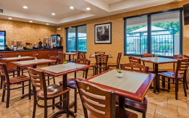 Best Western Exeter Inn & Suites