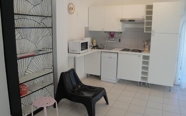 Savic Z - One Bedroom No.2