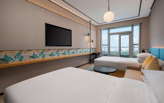 Hilton Garden Inn Danzhou Yangpu – Guest Rooms – Danzhou