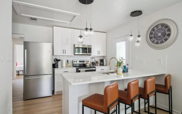 Your Amazing 3br/2ba Downtown Delight!