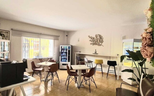 Hostal Cuevas