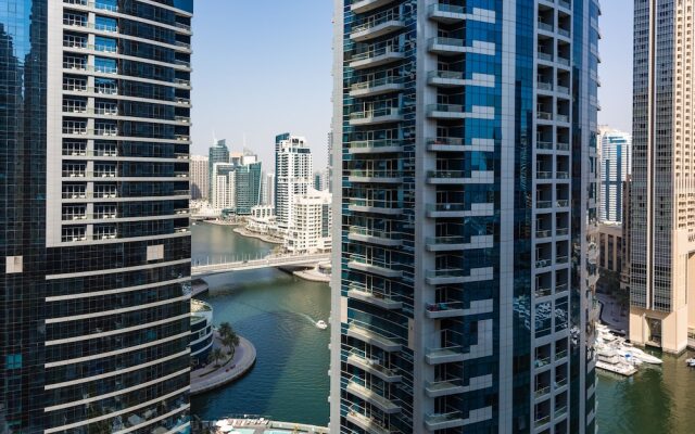 West Tower by Hi Guests Vacation Homes