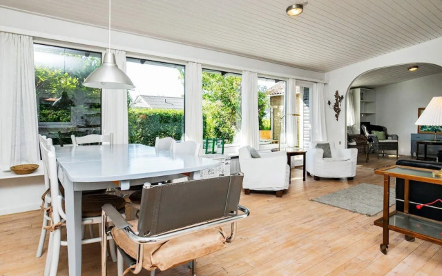 8 Person Holiday Home in Albaek