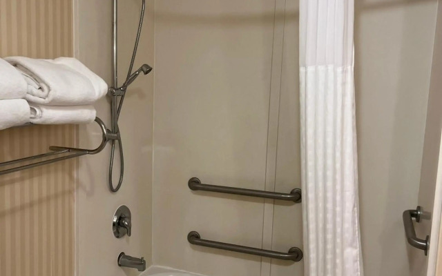Comfort Suites Mahwah - Paramus