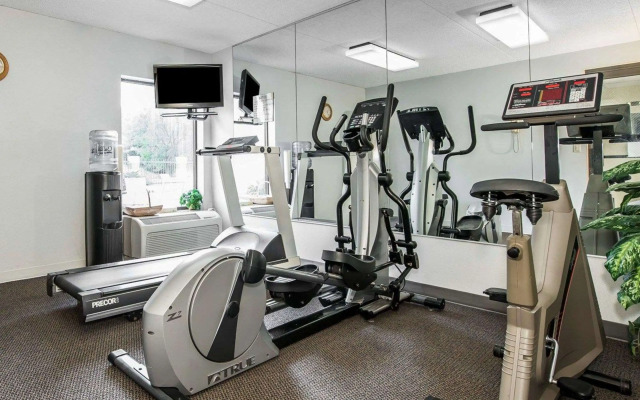 Quality Inn Rochester South