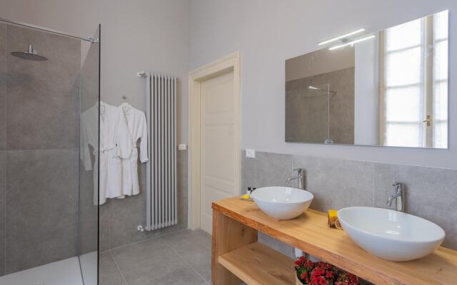 Villa Cardinal Ciceri - Glicine Apartment