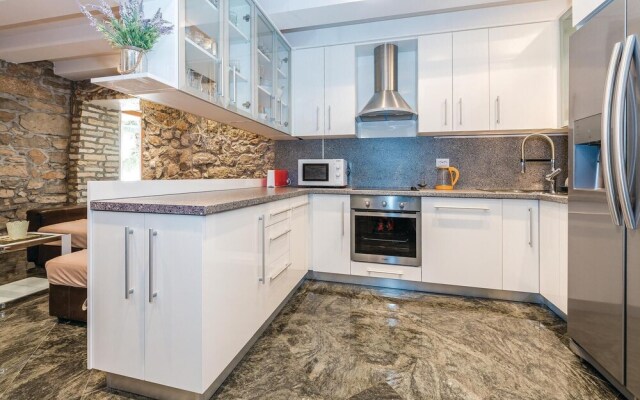 Nice Home in Vodice With Wifi and 4 Bedrooms